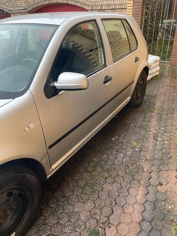 Gebraucht VW Golf IV 75 PS (55 kW) 2001 Silber Limousine