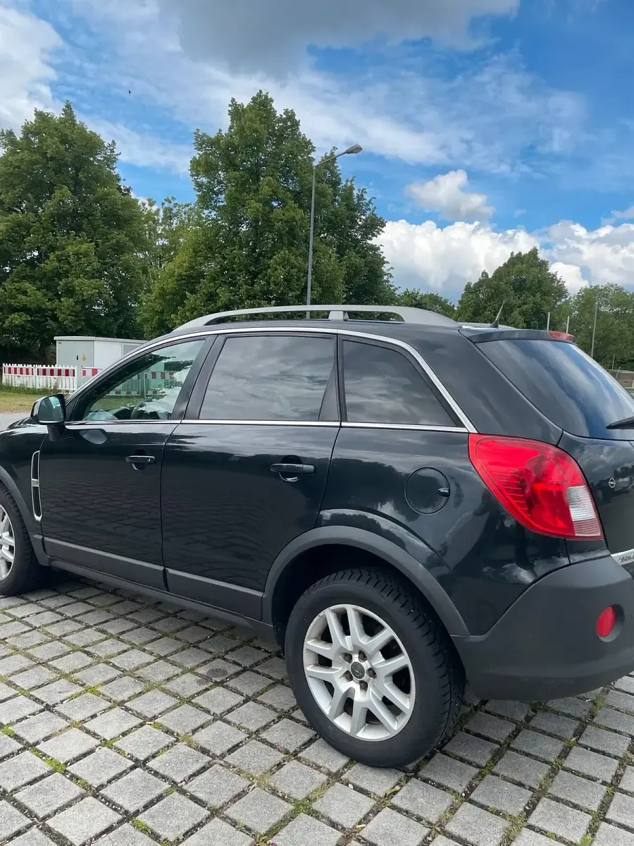 Gebraucht Opel Antara 163 PS (119 kW) 2011 Schwarz SUV