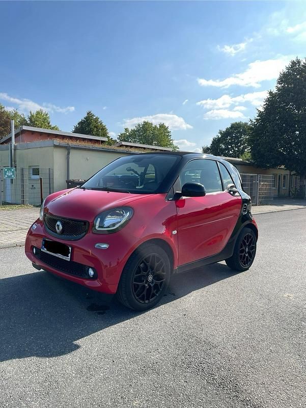 Rot Gebraucht 2019 Smart ForTwo Coupé Prime Coupé | 8.799 € (Fairer Preis) - Bild 1/4