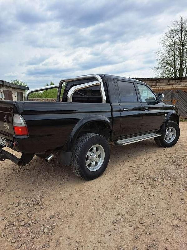 Używany Mitsubishi L200 133 KM (97 kW) 2006 Pickup