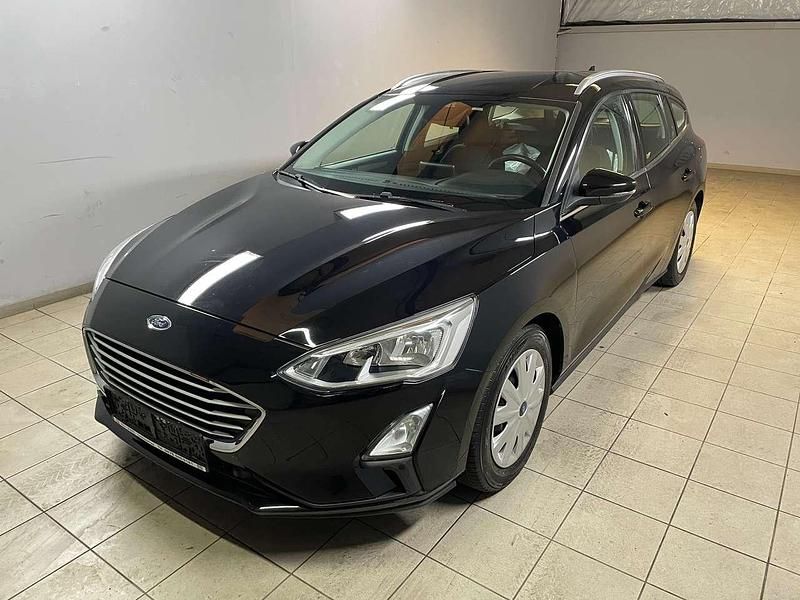 Gebraucht Ford Focus 95 PS (69 kW) 2019 Iridiumschwarz metallic Kombi