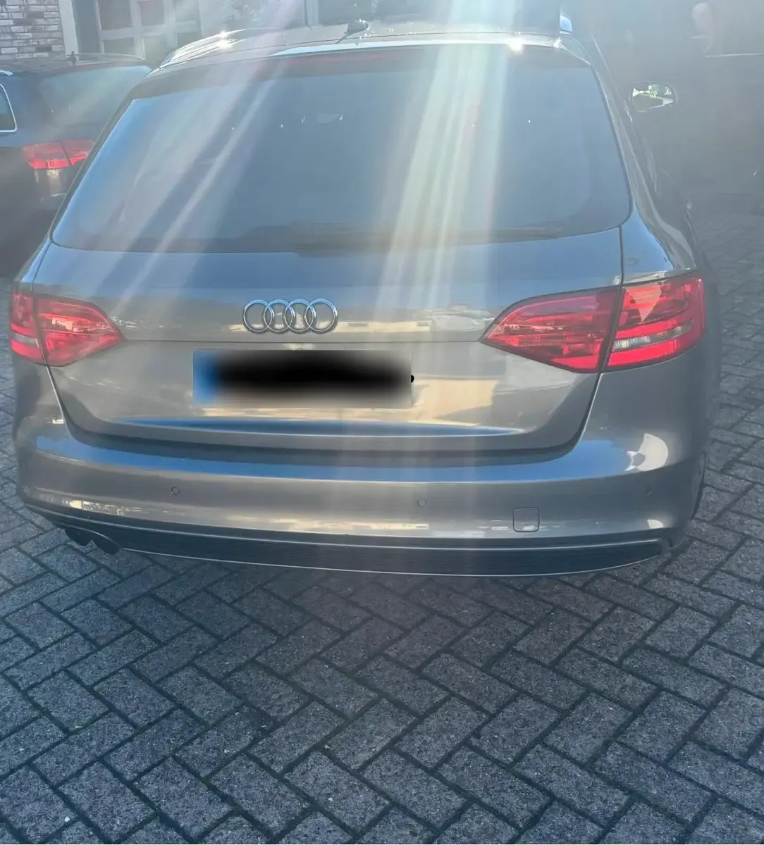 Gebraucht Audi A4 143 PS (105 kW) 2012 Grau Kombi