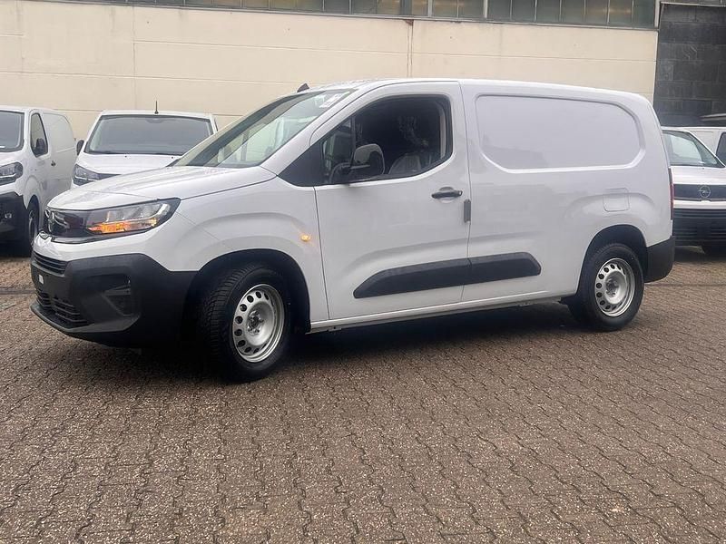 Neu Opel Combo 102 PS (75 kW) 2025 Weiß Van / Kleinbus