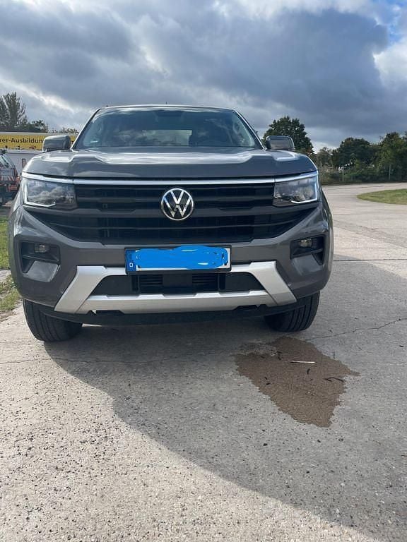 Grau Gebraucht 2023 VW Amarok Abholung | 38.900 € (Guter Preis) - Bild 1/4