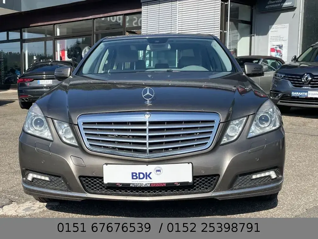 Gebraucht Mercedes E350 292 PS (214 kW) 2009 Grau Limousine