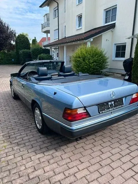 Gebraucht Mercedes 300 220 PS (161 kW) 1994 Blau Cabrio
