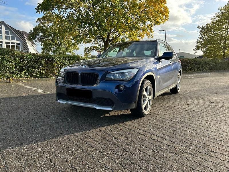Blau Gebraucht 2011 BMW X1 SUV | 8.300 € (Fairer Preis) - Bild 1/4