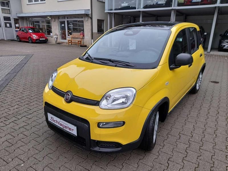 Bicolore gelb/dach schwarz Neu 2024 Fiat Panda Kleinwagen | 17.900 € (Teuer) - Bild 1/4