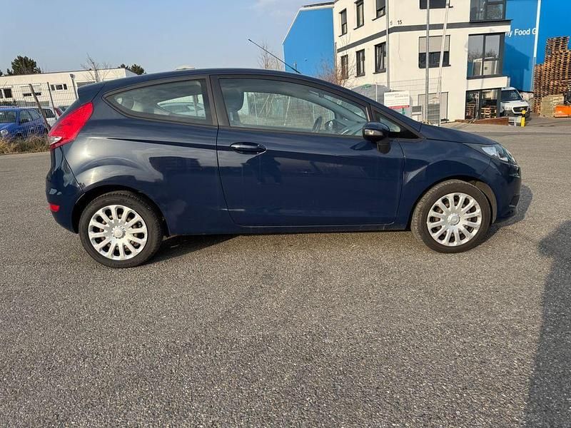 Gebraucht Ford Fiesta 60 PS (44 kW) 2009 Blau Kleinwagen