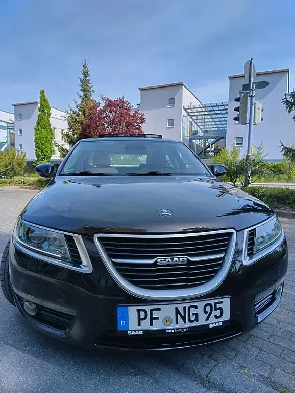 Occasion Saab 9-5 Vector 160 ch (117 kW) 2011 Marron Berline