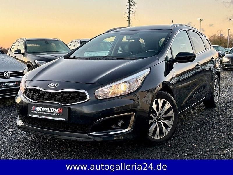 Schwarz Gebraucht 2016 Kia Ceed Sportswagon Kombi | 7.900 € (Guter Preis) - Bild 1/4
