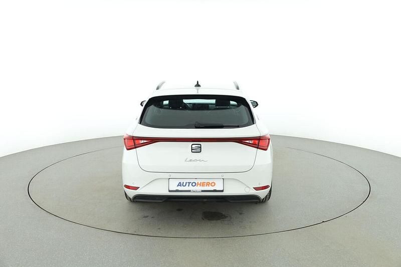 Gebraucht Seat Leon Style 150 PS (110 kW) 2022 Weiß Kombi