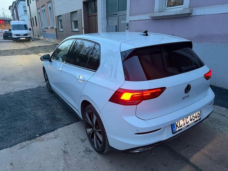 Gebraucht VW Golf VIII GTE 150 PS (110 kW) 2021 Weiß Limousine