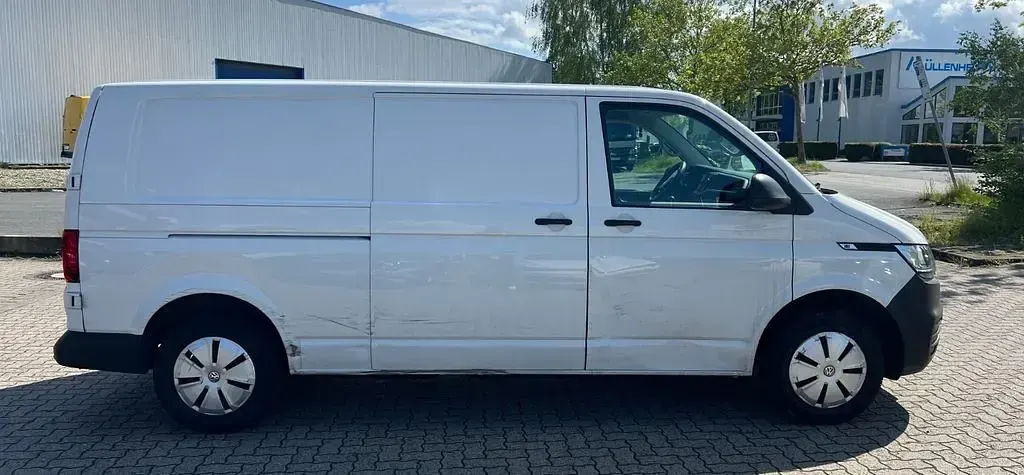 Gebraucht VW Transporter 110 PS (80 kW) 2023 Candyweiss Van