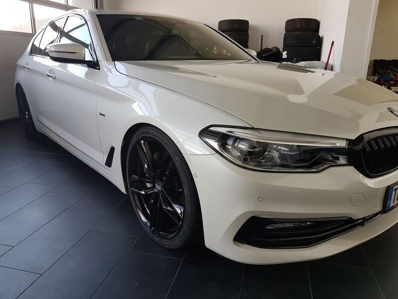 Weiß Gebraucht 2017 BMW 540 Sport Line Limousine | 35.900 € (Fairer Preis) - Bild 1/4