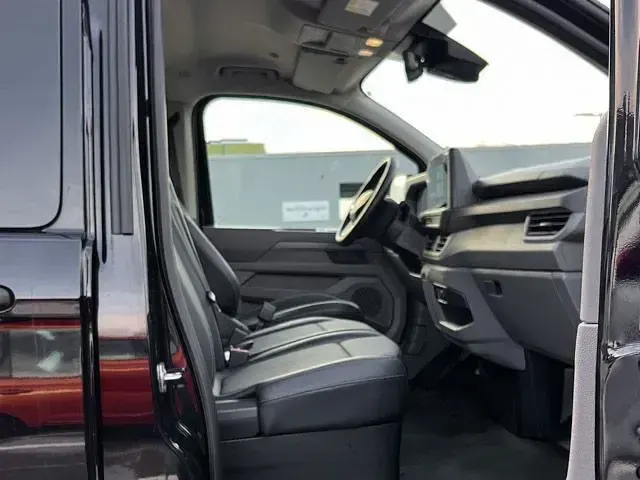 Gebraucht VW Caravelle 150 PS (110 kW) 2025 Schwarz Van
