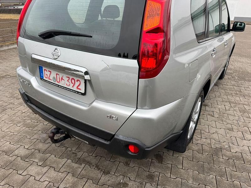 Gebraucht Nissan X-Trail 150 PS (110 kW) 2010 Silber SUV