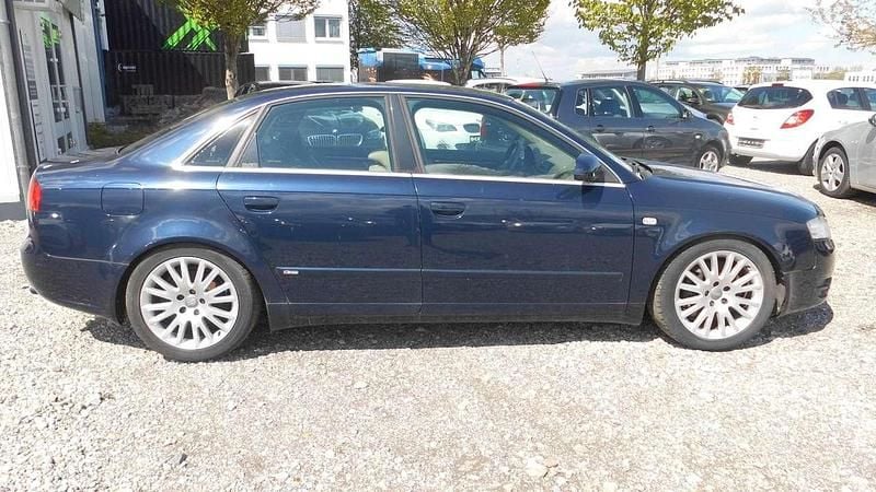 Gebraucht Audi A4 163 PS (119 kW) 2005 Blau Limousine