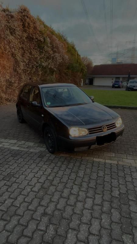 Gebraucht VW Golf IV Edition 75 PS (55 kW) 2001 Schwarz Kleinwagen