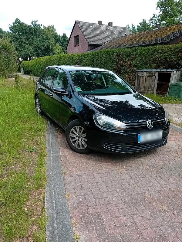 Schwarz Gebraucht 2011 VW Golf VI Kleinwagen | 3.500 € (Guter Preis) - Bild 1/4