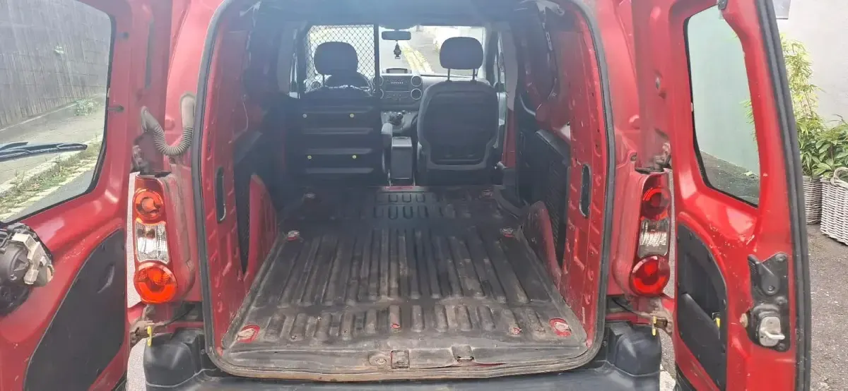 Gebraucht Citroën e-Berlingo 90 PS (66 kW) 2010 Rot Van / Kleinbus