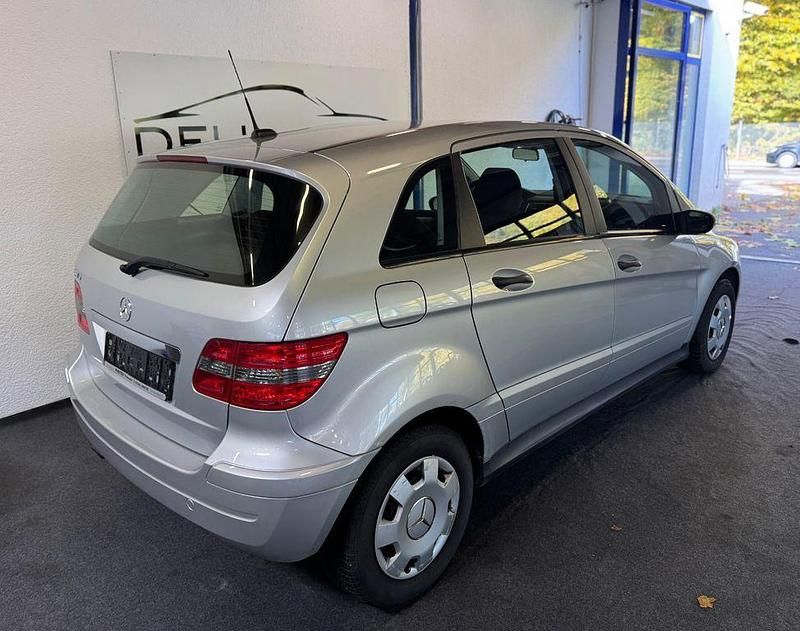Gebraucht Mercedes B170 116 PS (85 kW) 2007 Silber Van / Kleinbus