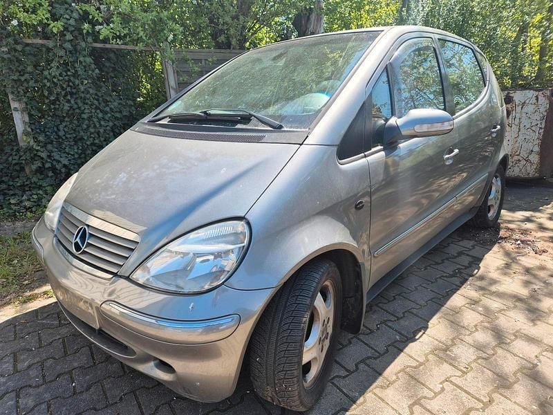 Second-hand Mercedes 170 2004 Hatchback