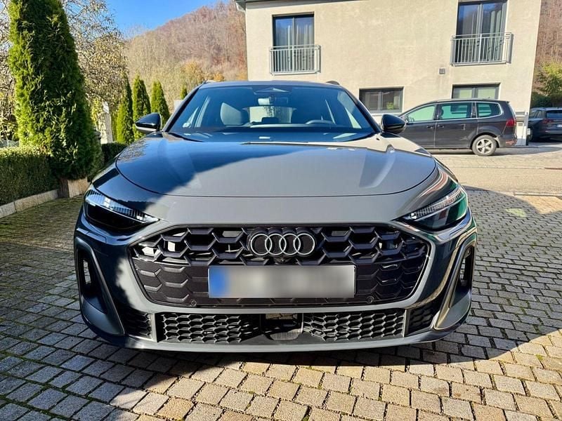 Gebraucht Audi A5 Edition .1 150 PS (110 kW) 2025 Grau Kombi