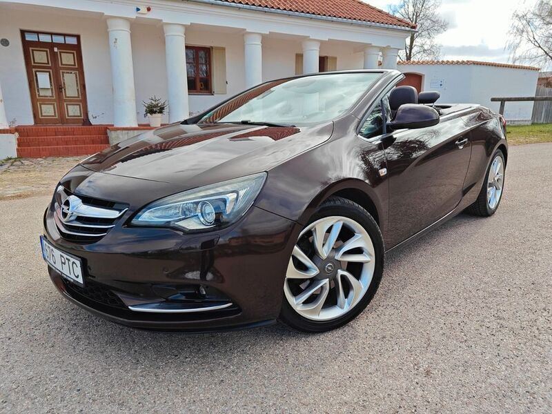 Braun Gebraucht 2013 Opel Cascada Innovation Cabrio | 8.999 € (Etwas zu teuer) - Bild 1/4
