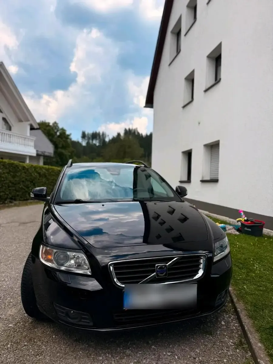 Gebraucht Volvo V50 125 PS (91 kW) 2010 Schwarz Kombi