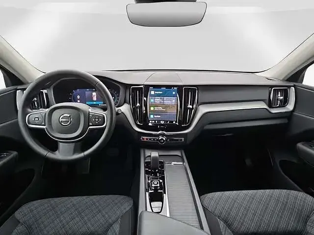 Używany Volvo XC60 Core 197 KM (144 kW) 2024 Niebieski SUV