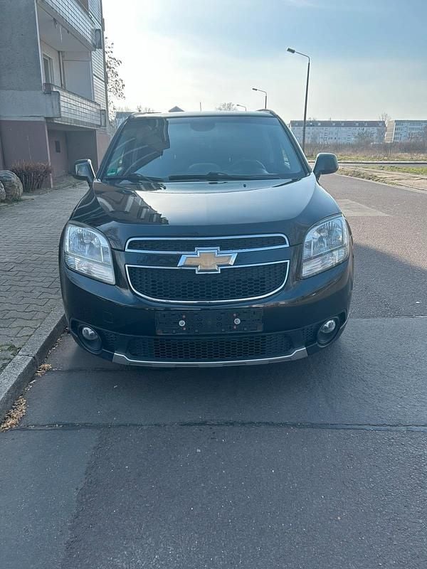 Gebraucht Chevrolet Orlando 163 PS (119 kW) 2012 Schwarz Van / Kleinbus