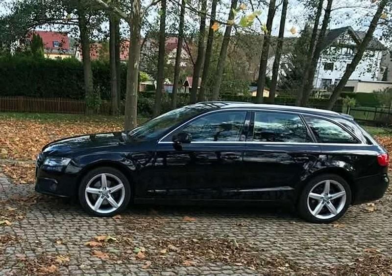 Gebraucht Audi A4 143 PS (105 kW) 2011 Schwarz Kombi