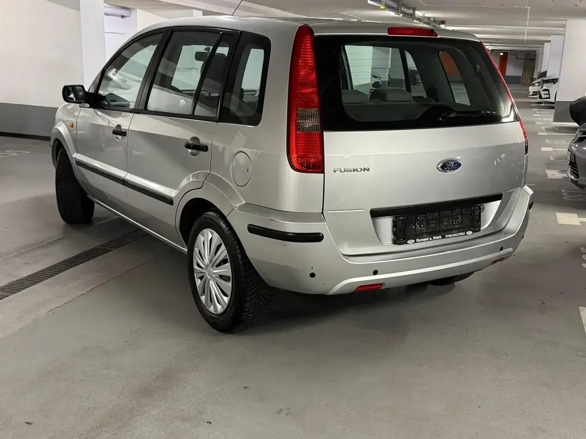 Gebraucht Ford Fusion 80 PS (58 kW) 2004 Silber Kleinwagen