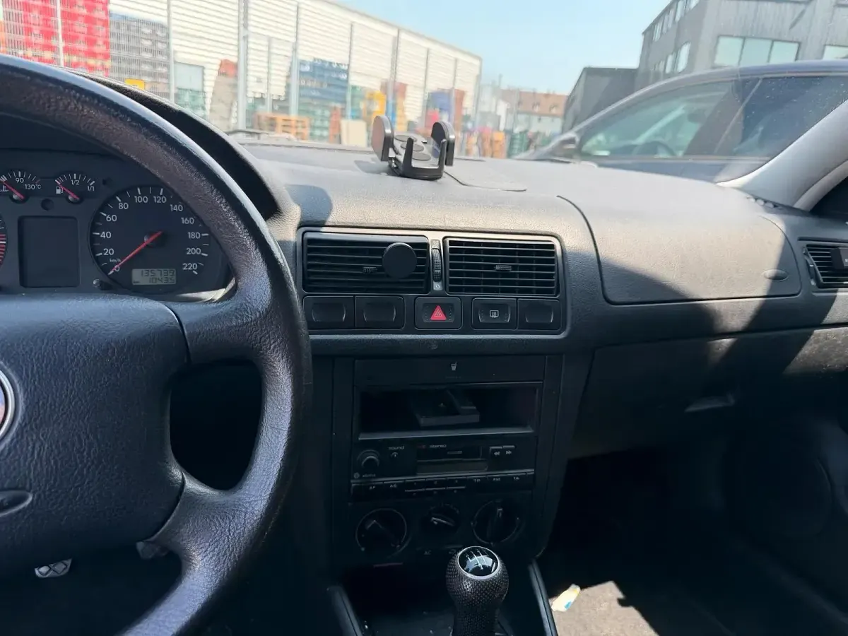 Gebraucht VW Golf IV 75 PS (55 kW) 1999 Rot Kleinwagen