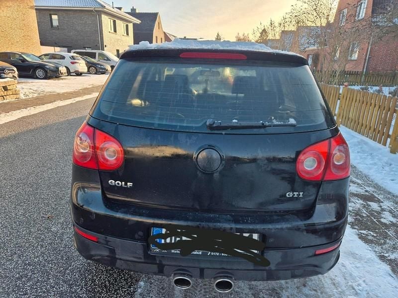 Gebraucht VW Golf V 105 PS (77 kW) 2004 Schwarz Kleinwagen