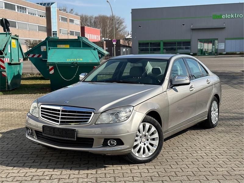 Gold Gebraucht 2007 Mercedes C200 Elegance Limousine | 4.490 € (Superpreis) - Bild 1/4