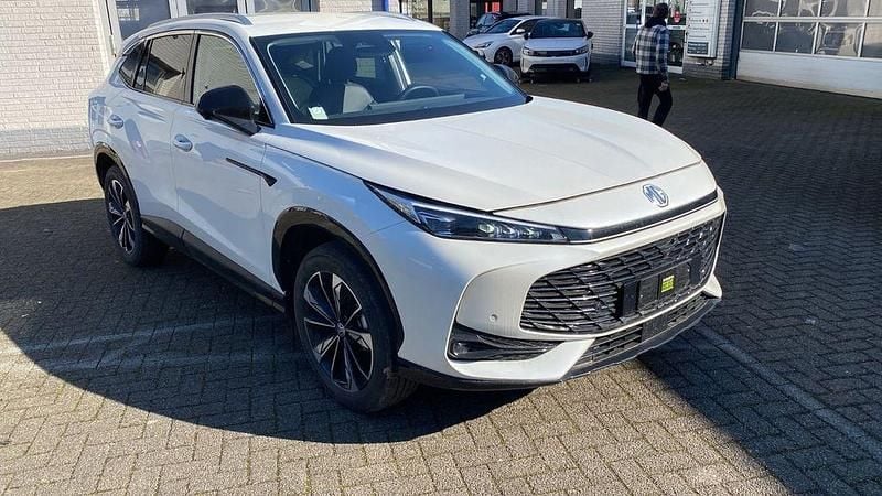 Gebraucht MG HS Luxury 170 PS (125 kW) 2025 Schwarz SUV