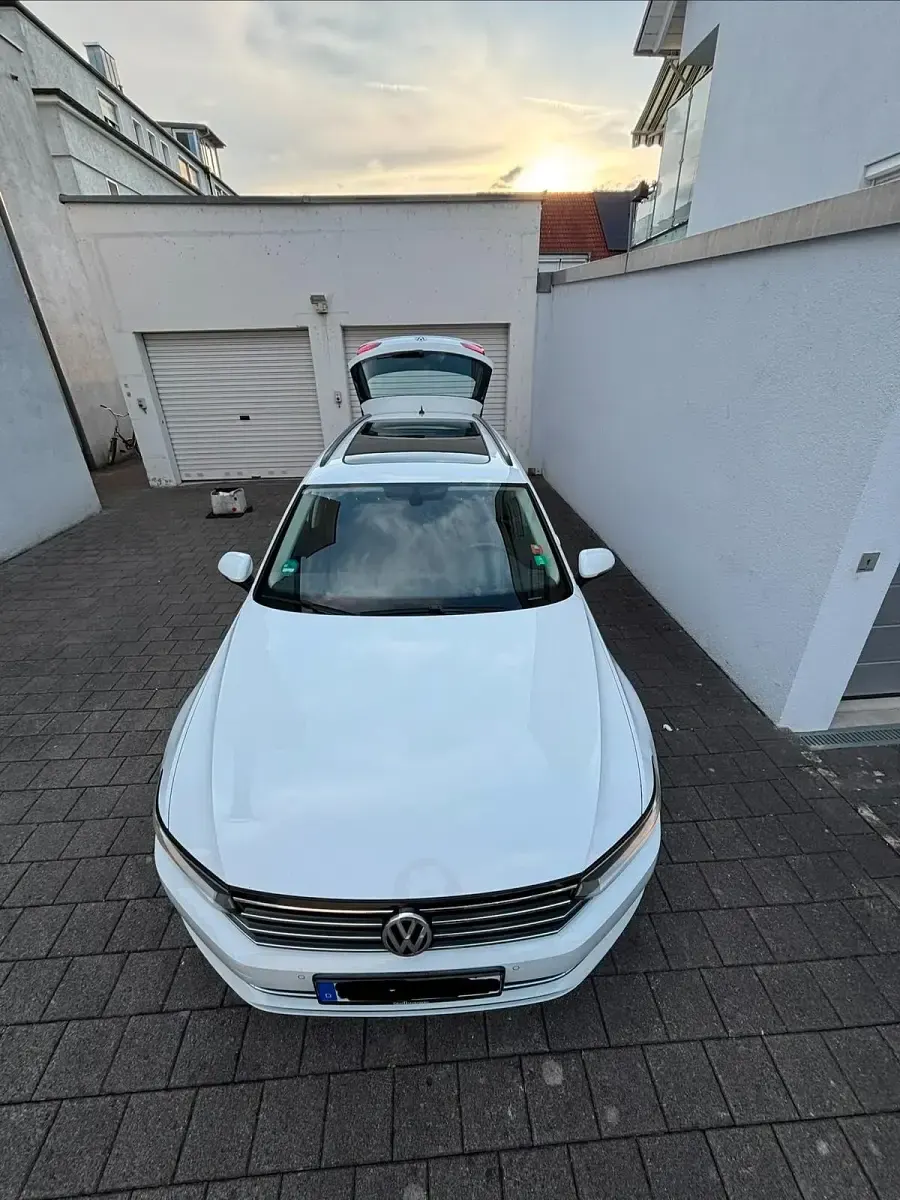 Gebraucht VW Passat 150 PS (110 kW) 2015 Weiß Kombi