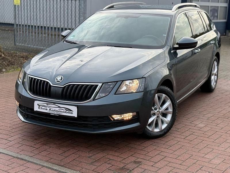 Gebraucht Skoda Octavia Ambition 116 PS (85 kW) 2019 Grau Kombi
