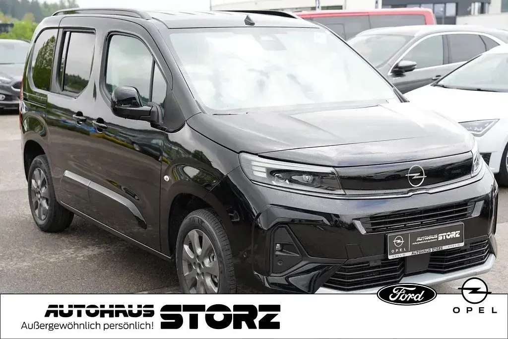 Neu Opel Combo Life 131 PS (96 kW) 2026 Schwarz Van / Kleinbus