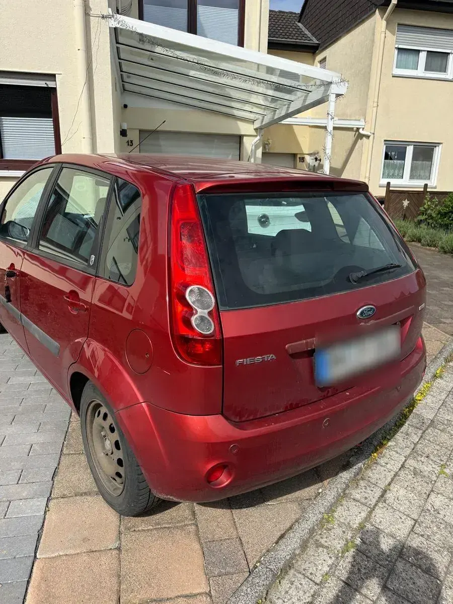 Gebraucht Ford Fiesta Ghia 90 PS (66 kW) 2006 Kleinwagen
