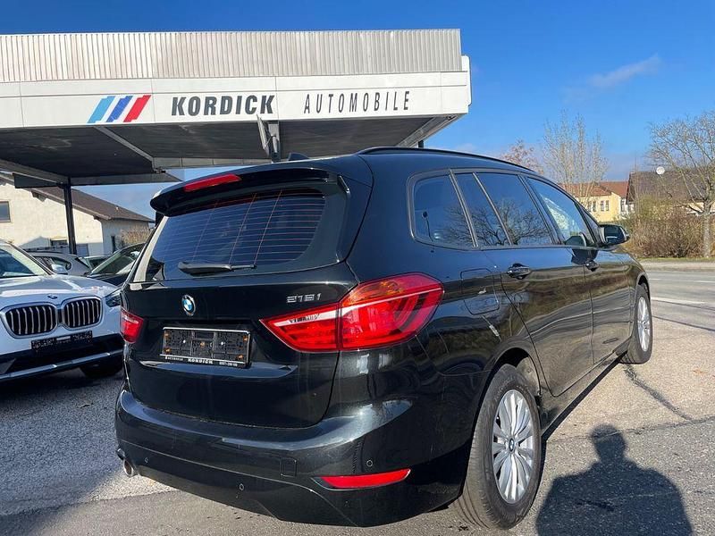 Gebraucht BMW 218 Gran Tourer Sport Line 140 PS (102 kW) 2020 Schwarz Van / Kleinbus