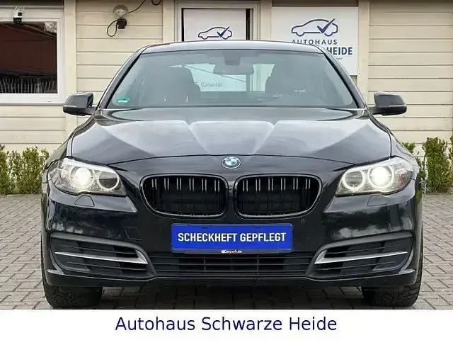 Gebraucht BMW 525 Sport Line 218 PS (160 kW) 2014 Schwarz Limousine