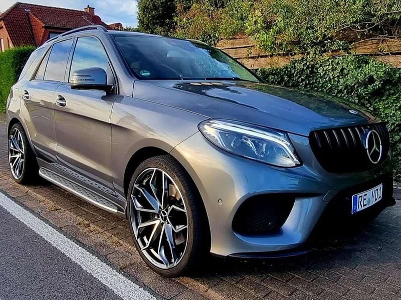 Gebraucht Mercedes GLE400 333 PS (244 kW) 2018 Grau Coupé