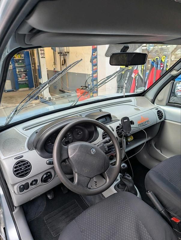 Gebraucht Renault Kangoo 75 PS (55 kW) 2002 Van / Kleinbus