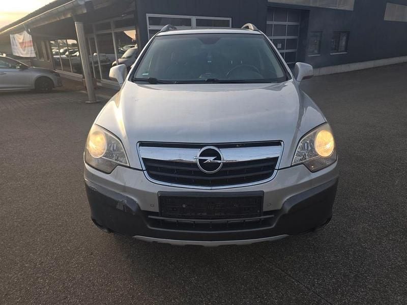 Używany Opel Antara Cosmo 150 KM (110 kW) 2009 Srebrny SUV