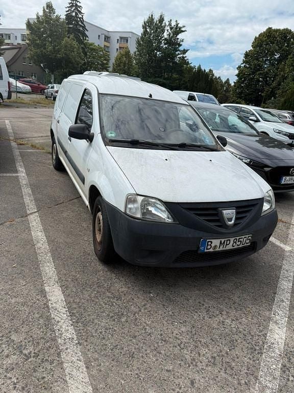 Gebraucht 2010 Dacia Logan Lauréate Limousine | 999 € (Superpreis) - Bild 1/4