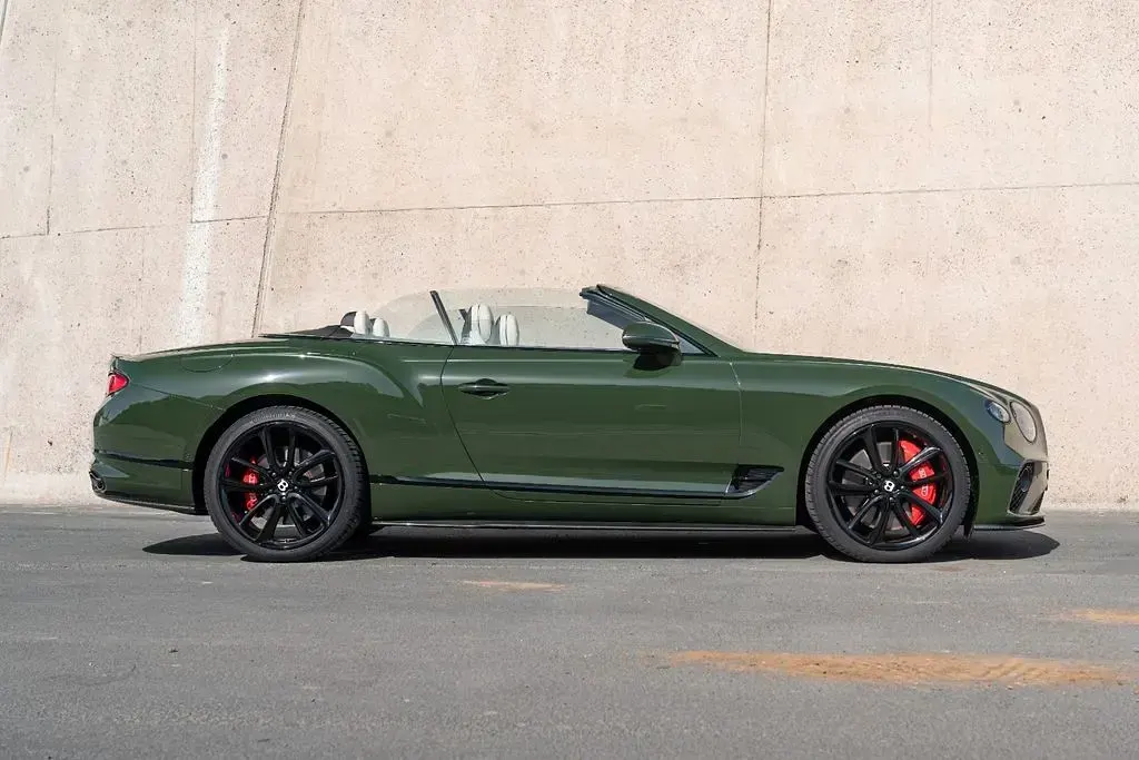 Gebraucht Bentley Continental GT Convertible 551 PS (405 kW) 2022 Grün Cabrio