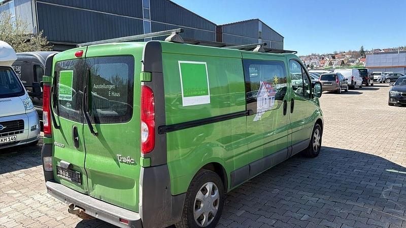 Gebraucht Renault Trafic 114 PS (83 kW) 2012 Grün Van / Kleinbus